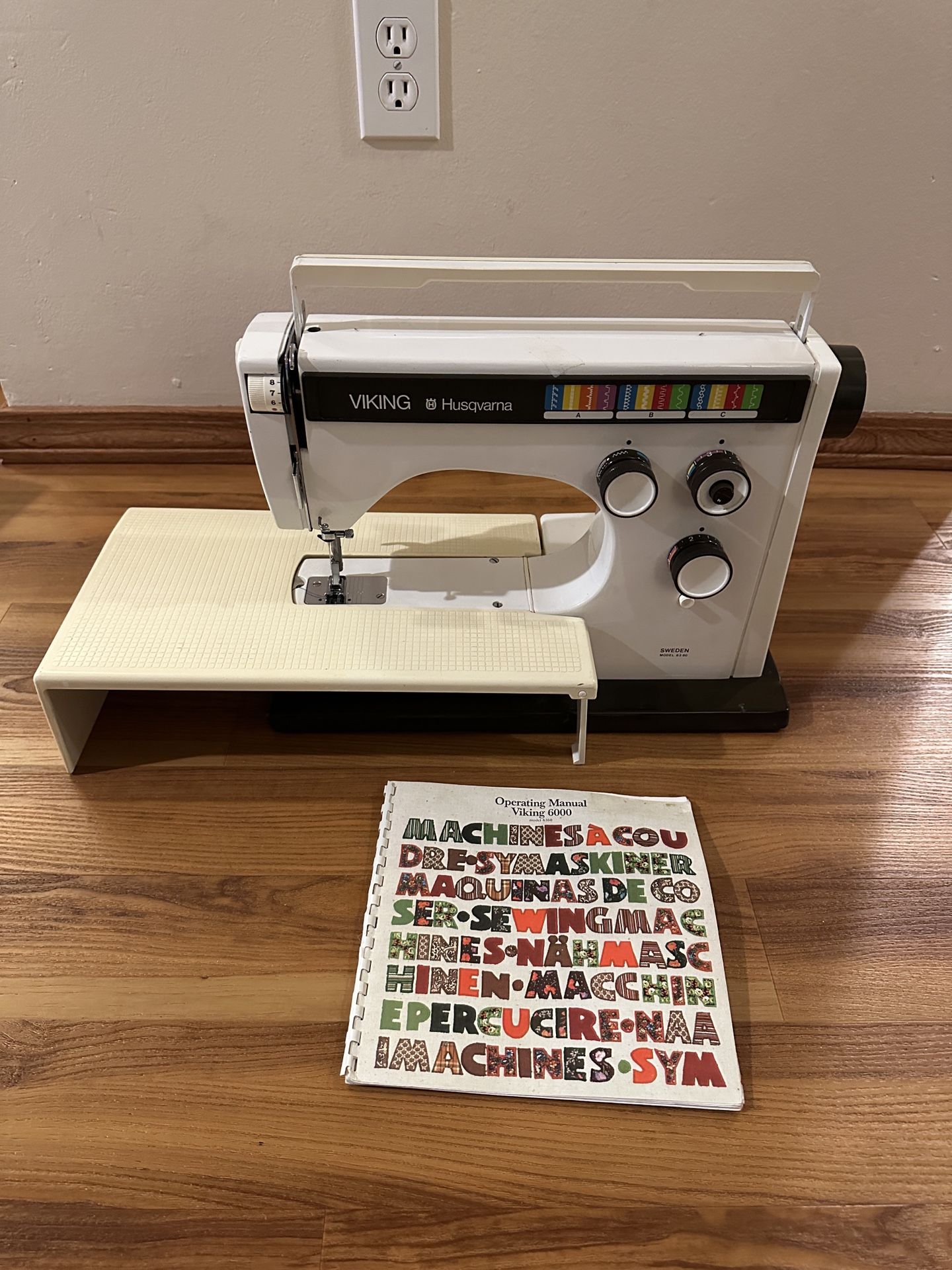 Viking Husqvarna 6360 Sewing Machine