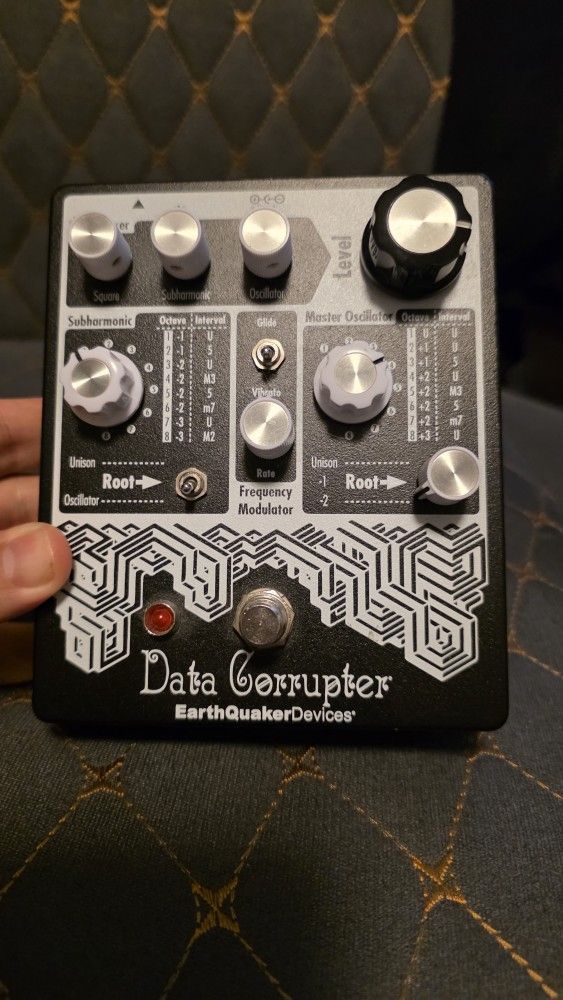 EARTHQUAKER DEVICES DATA CORRUPTER