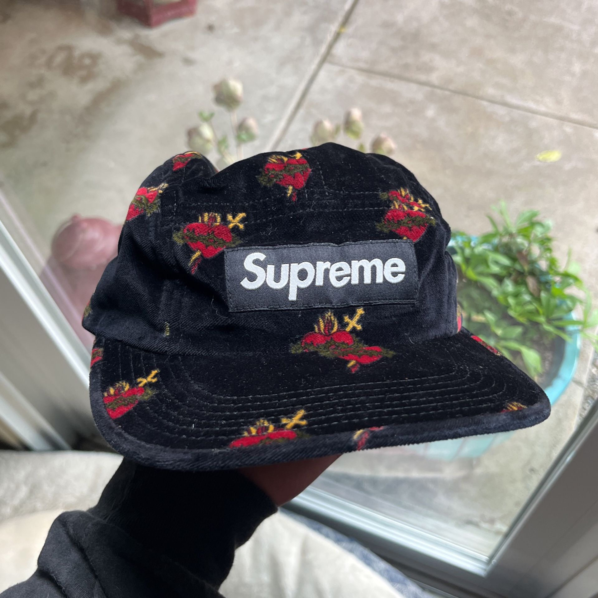 LV x Sup barber cape for Sale in Lynwood, CA - OfferUp