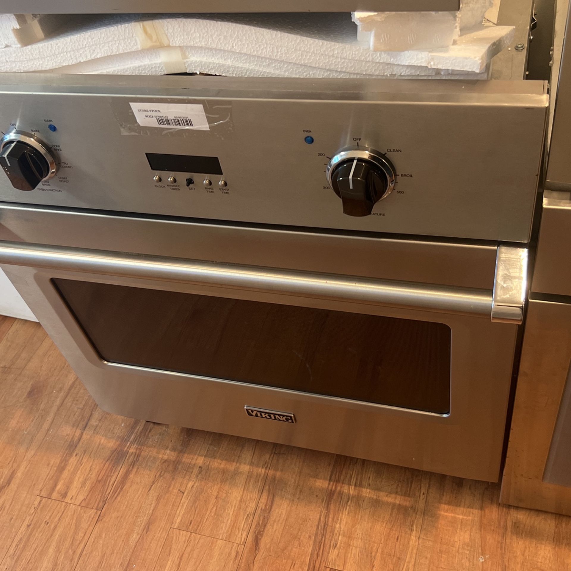 VIKING REFRIGERATOR 42” INCHES TRASH COMPACTOR 18” SINGLE OVEN 30” for