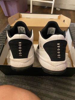 Jordan Max Aura 2 'white Black Gold - Black/white