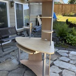 Modern Corner Desk with Shelves – Great Condition