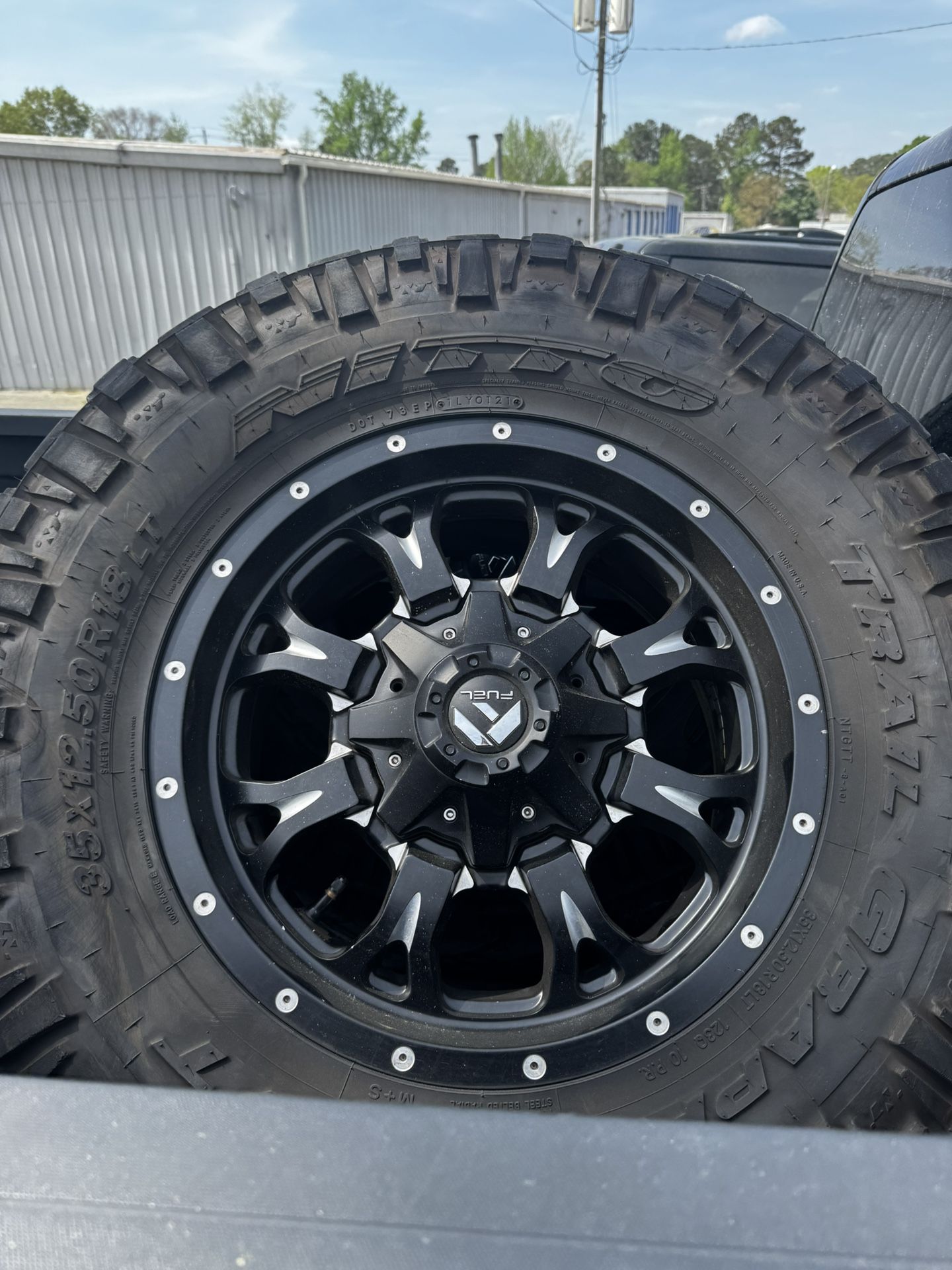 35x12.50r18 Fuel Rims And Tires