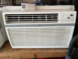 LG window ac. 12,000 Btu