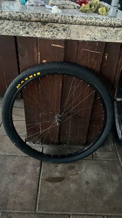 Good Rim No Bolts No Tire 