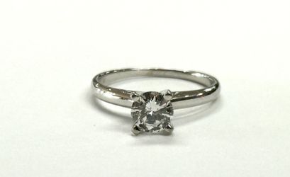14K White Gold Diamond Ring