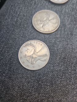 1944 Canadian Silver 25 Cent Coin