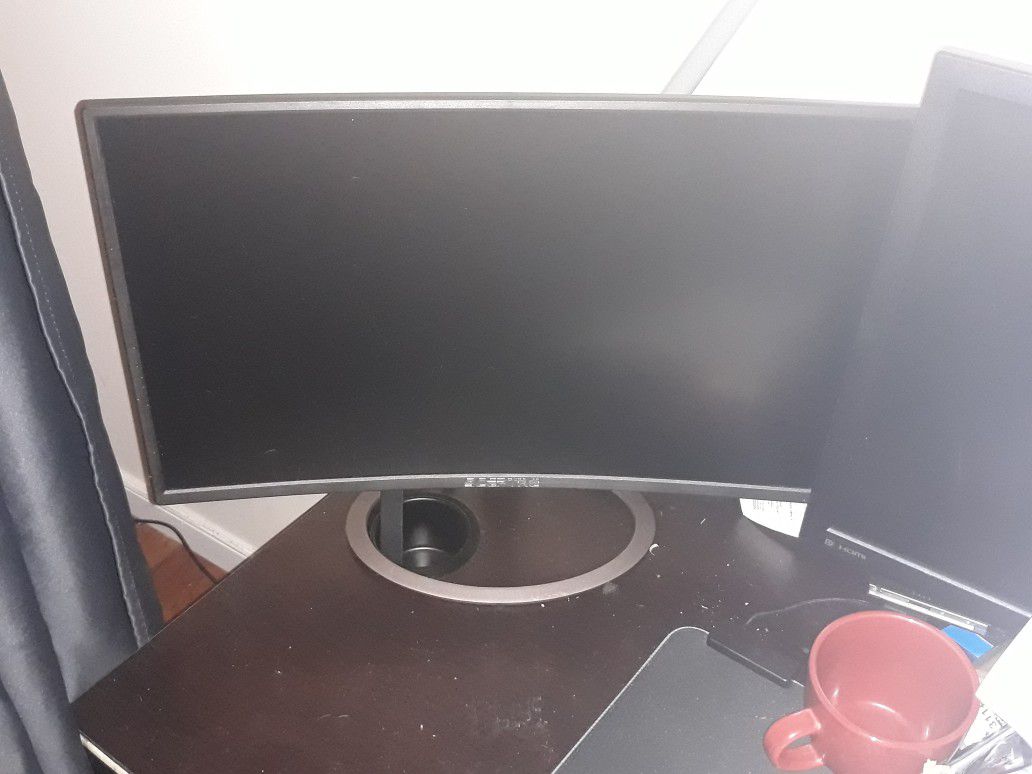Sceptre 24 in curved gaming monitor.