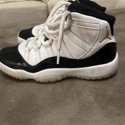 Jordan 11 Retro Graditude
