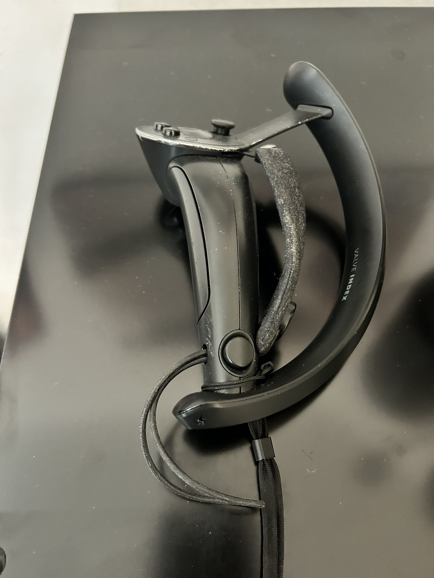 Broken Right VR Index Controller – Port Issues (For Parts or Repair)