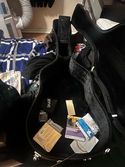 Fender Acoustic/electric Guitar