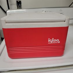 Red IGLOO Legend 6 Smaller ICE Cooler 