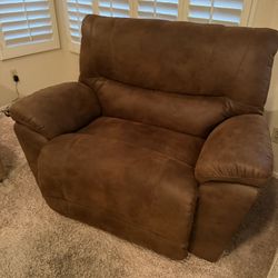 Extra Wide Brown Suede Like Recliner 