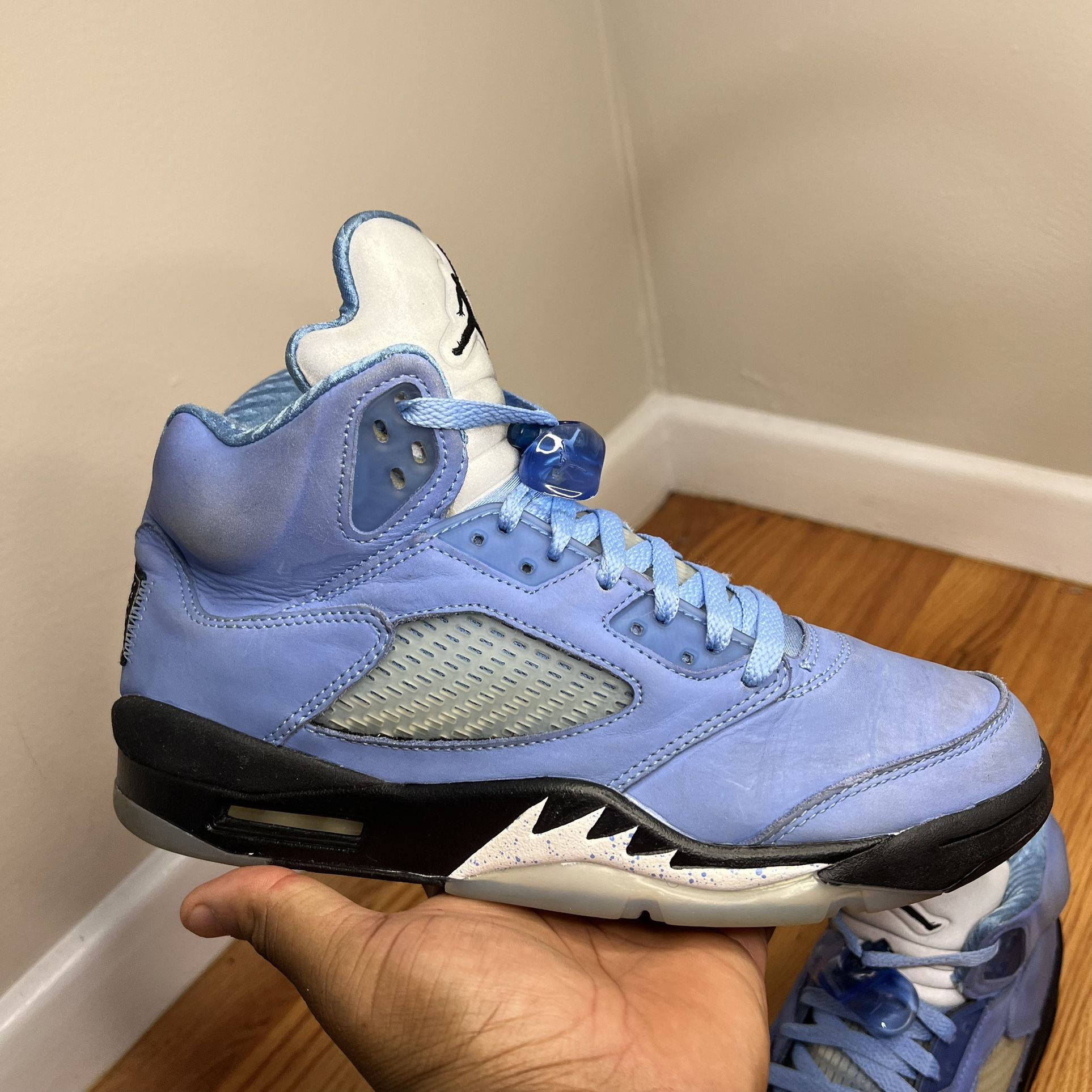 Air Jordan 5 Retro SE Mid “UNC” DV1310 401 size 8M