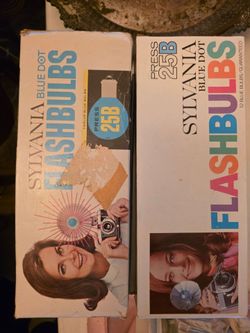 Lot of Sylvania blue dot flashbulbs 25b