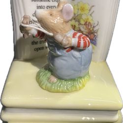 Brambly Hedge Spring Story Music Box Plays: In the Garden Jill Barklem Figural Music Box