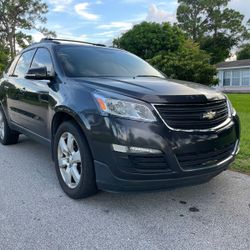2017 CHEVY TRAVERSE LT