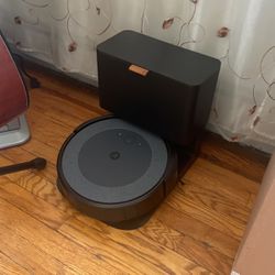 IRobot Roomba i5+