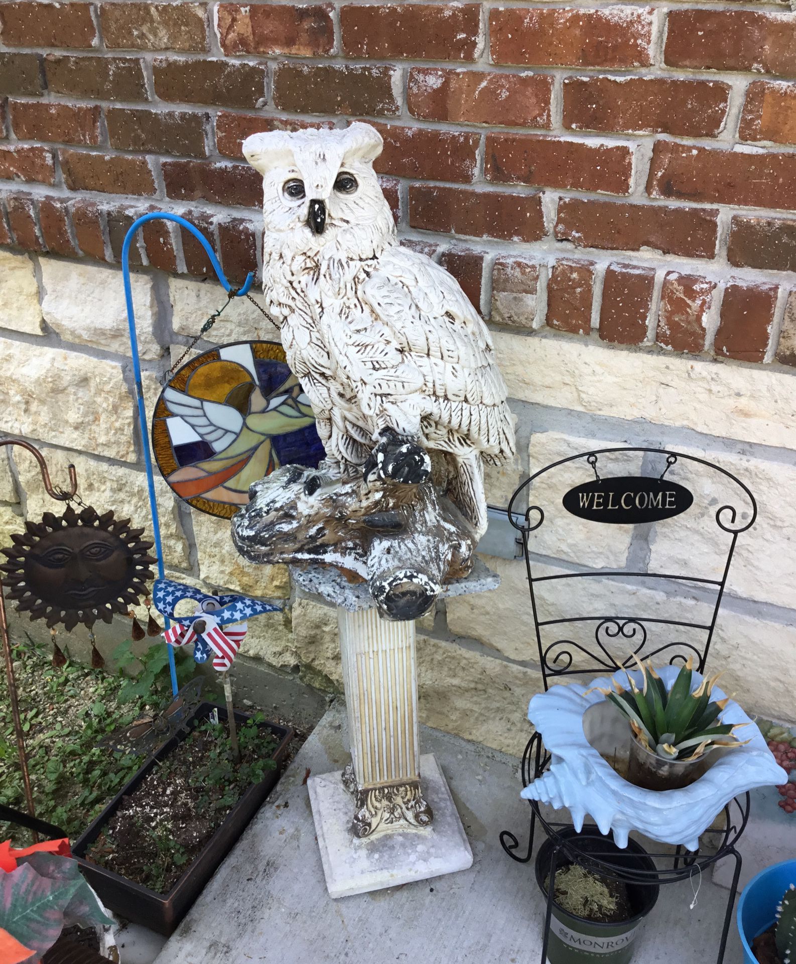 OLD VINTAGE OWL PERCHED ON HOMEMADE COLUMN [STAND]..VERY UNIQUE...OUTDOOR FIXTURE BEING SOLD AS IS...STILL GOT SOME “HOOT” LEFT...