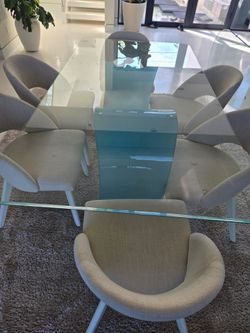 Glass Dining Table Top (not the blue base—glass only)