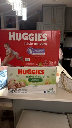 Huggies Little Movers Size 5 Diapers & Natural Care Wipes Bundle