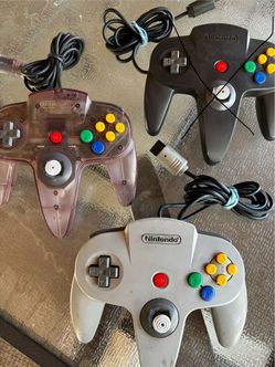 Funtastic pink and grey Nintendo 64 Controllers Lot of 2