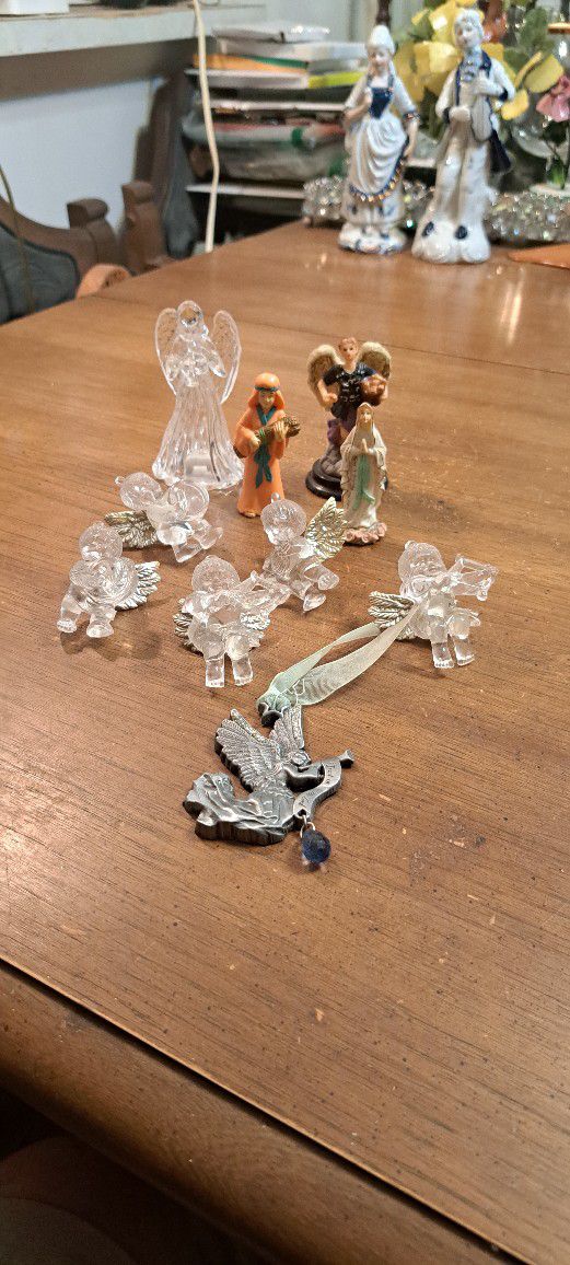 Lot Of 10 Mini Religious Figurines Incl: 4 Standing Figurines, Set Of 5 Cherub Ornaments & Pewter Trust In The Lord Pewter Ornament 