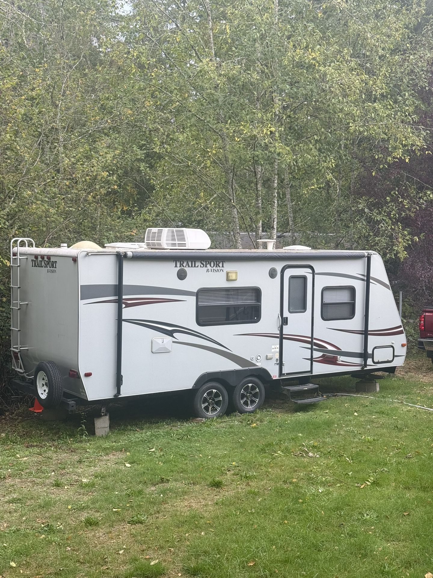 2012 R Vision Trail Sport 24 BH $7,500.00