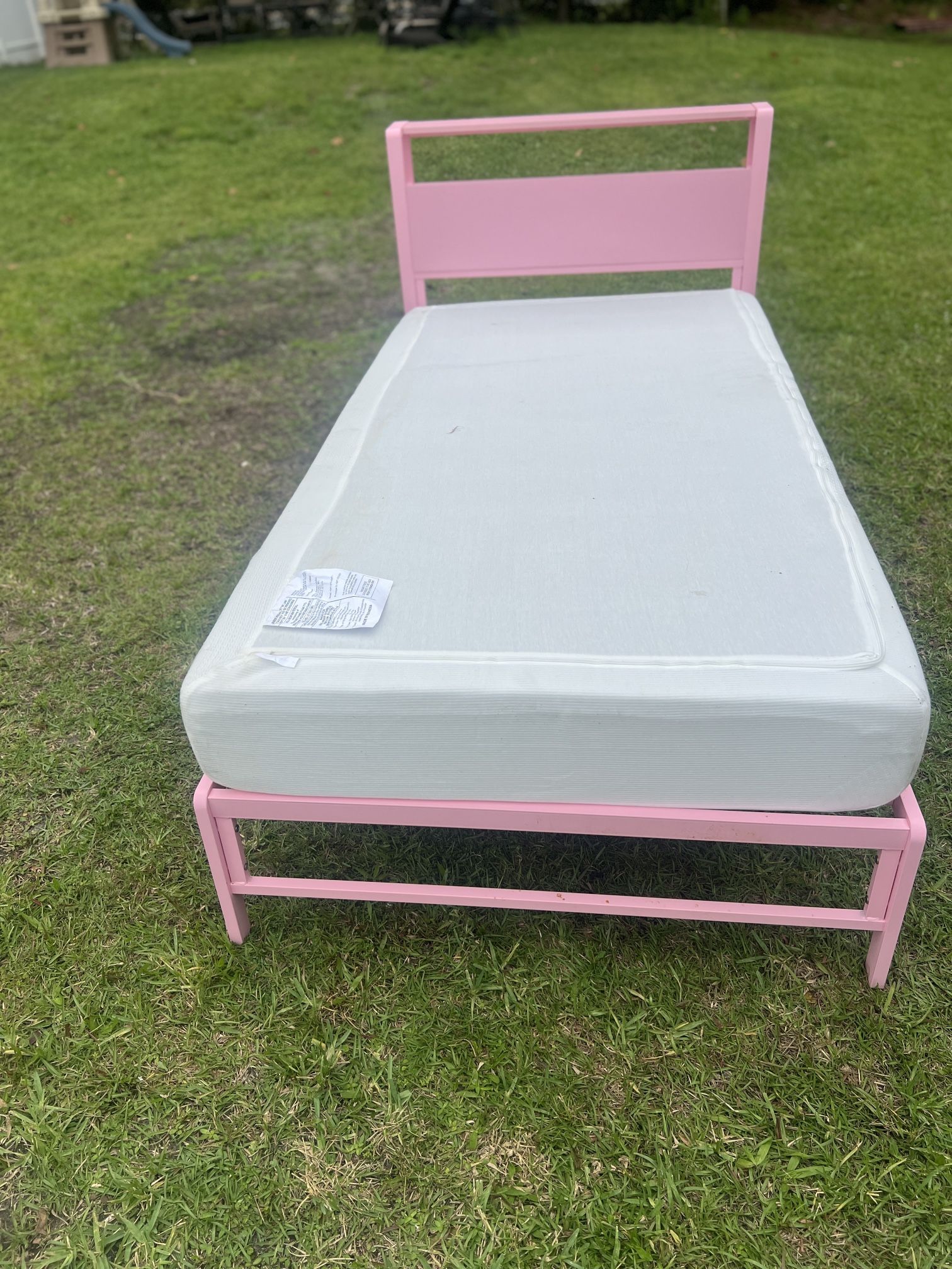 Pretty Pink Twin Bed