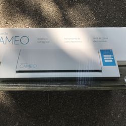 Cameo Silhouette 