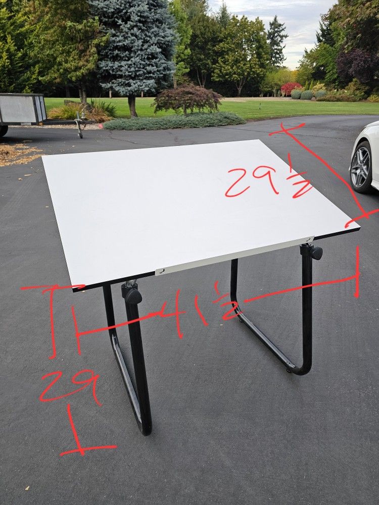 Student drafting table in great condition
