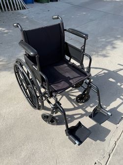 Drive Silver Sport 1 Folding Wheelchair