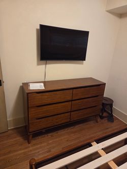 New Mid-Century Modern 6-Drawer Wood Dresser