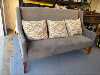 World market bench