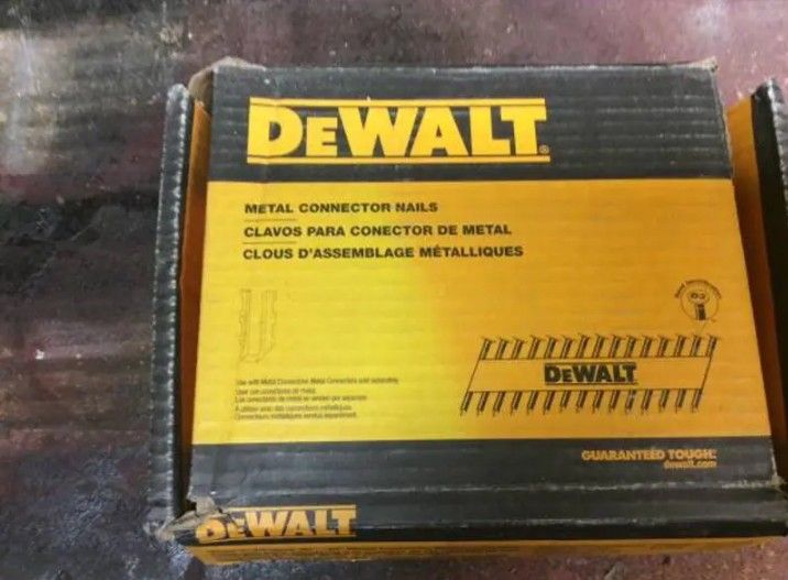Dewalt 1.5 x .131 in Galvanized Metal Connector 2000 Pack Nails....... CHECK OUT MY PAGE FOR MORE ITEMS