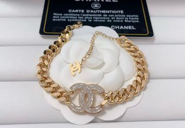 New  18k stainless steel gold bracelet comes with logo bag
