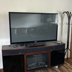 Entertainment Center/Tv Stand With Fireplace And Speaker 