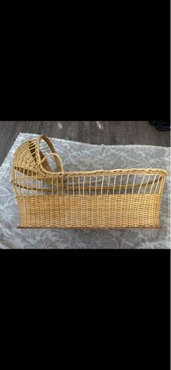 Wicker Baby Moses Basket Bassinet