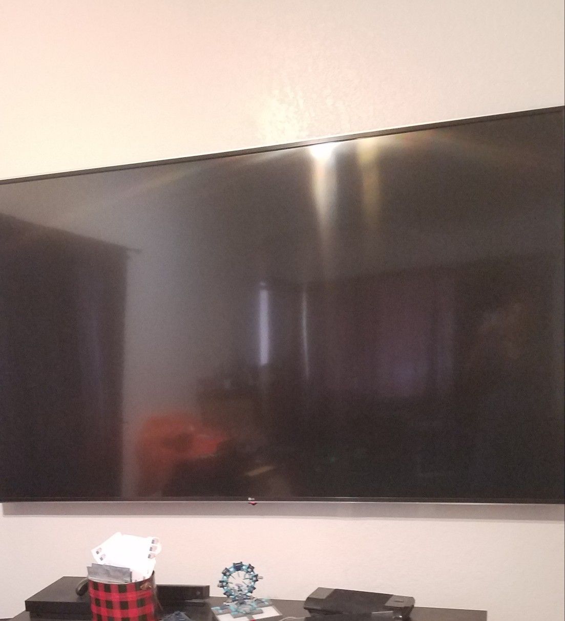 LG TV 86 INCHES