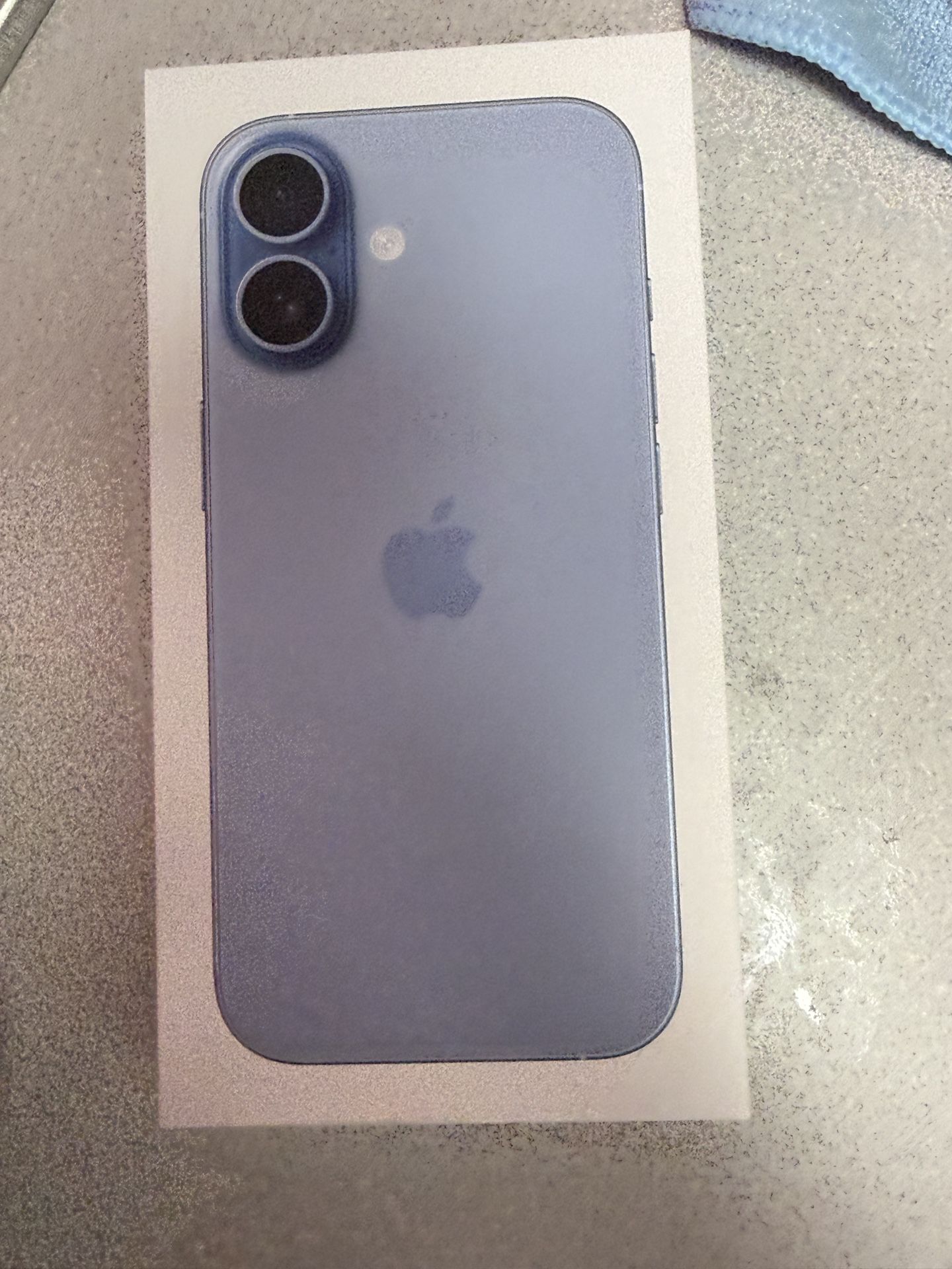 IPHONE 17 256GB SEALED T-MOBILE
