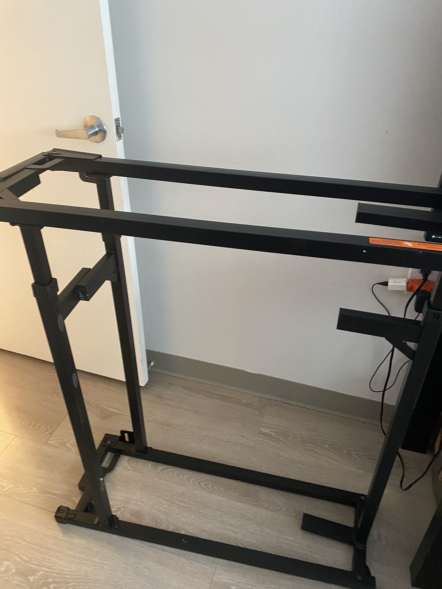 Twin Frame 