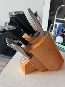 Kitchen knives set