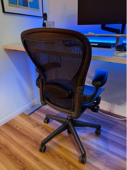 Herman Miller Aeron Size C Fully Loaded