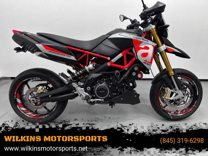 2018 Aprilia Dorsoduro 900