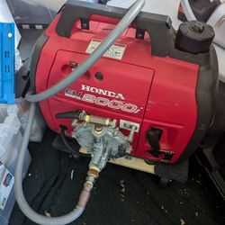 Honda Eu2000i Tri Fuel Generator