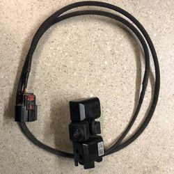 Chevrolet Silverado / GMC Sierra (16-19) Rear Camera OE Part # 84079952