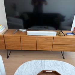 Media Table / TV Stand 