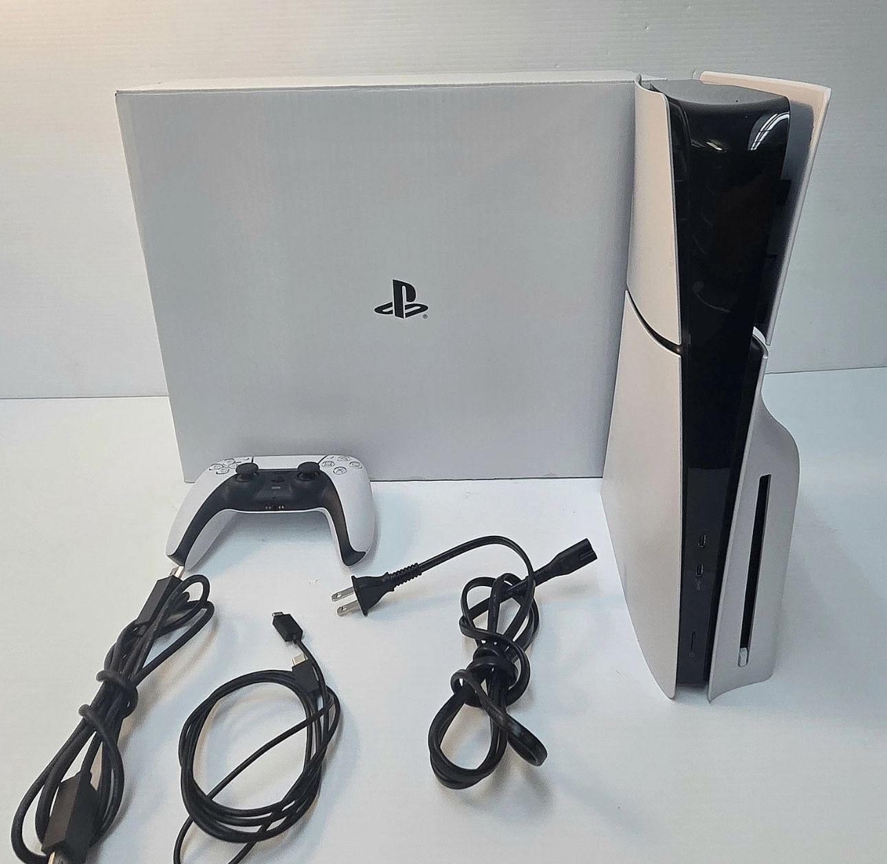 SONY PLAYSTATION 5 SLIM DISC EDITION 1TB *GREAT CONDITION*