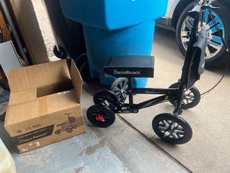 Knee Scooter, Just Assembled, See Photos.