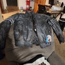 Motorcycle riding jacket